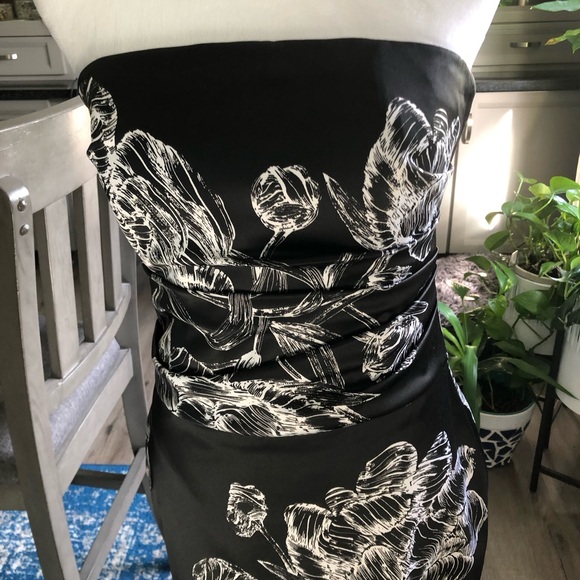 White House Black Market Dress - Picture 3 of 8